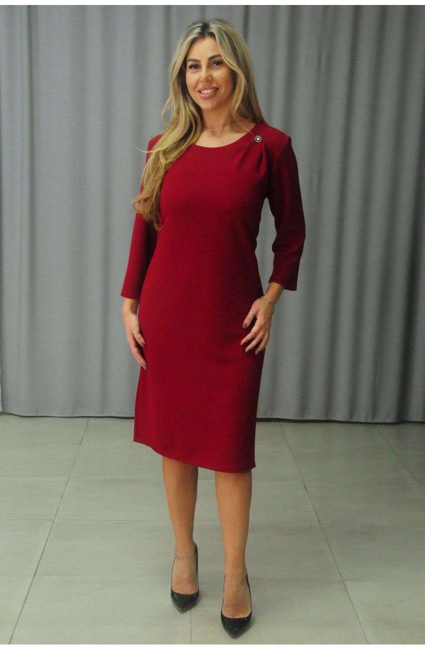 РОКЛЯ С ДИСКРЕТНО ЛАМЕ И БРОШКА